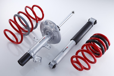 ニスモ、エクストレイル（T32）用スポーツサスペンションキット発売